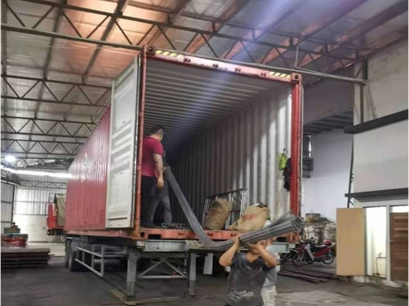 Dich vu boc xep container