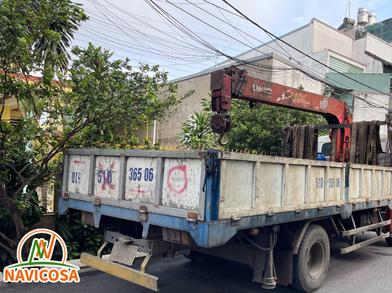 Dich vu cho thue xe cau o Vinh Cuu