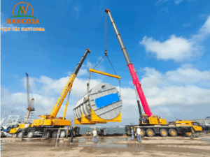 Cau bon sieu truong sieu trong bang xe cau 100 tan va 120 tan tai Cang Quoc Te Long An