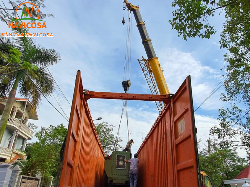 Cam ket an toan khi dong rut container tai Tay Ninh