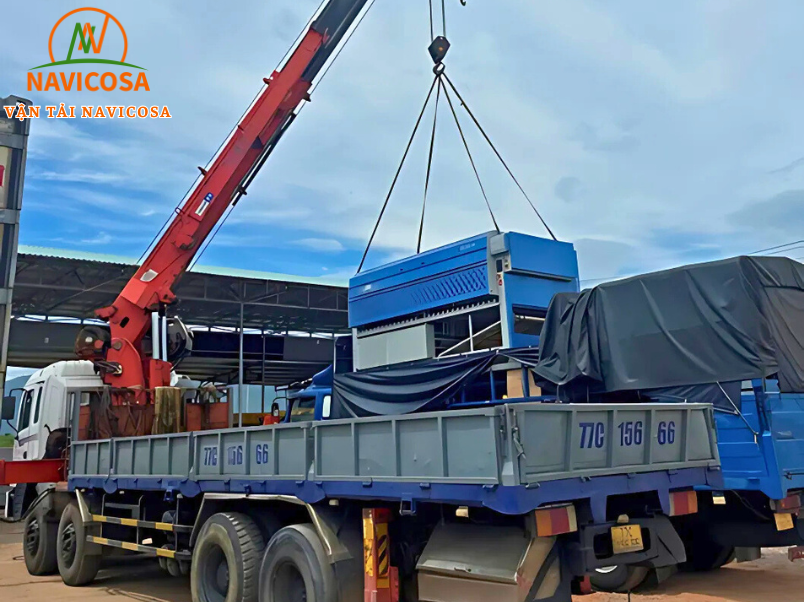 Cho thue xe cau tai Lam Dong_ Xe cau thung, cau banh lop 3 tan den 120 tan