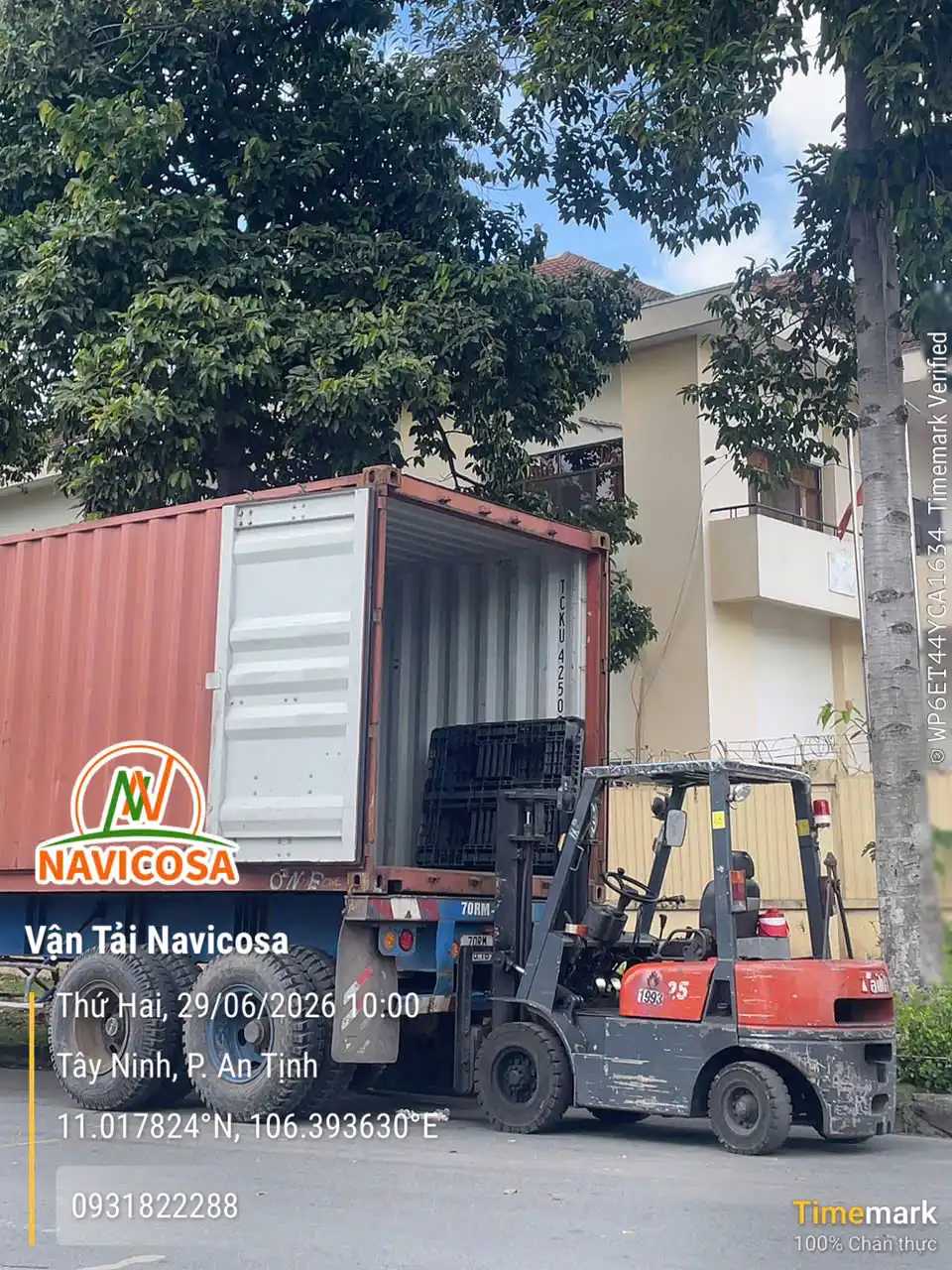 Cho thuê xe nâng điện 2,5 tấn của Navicosa